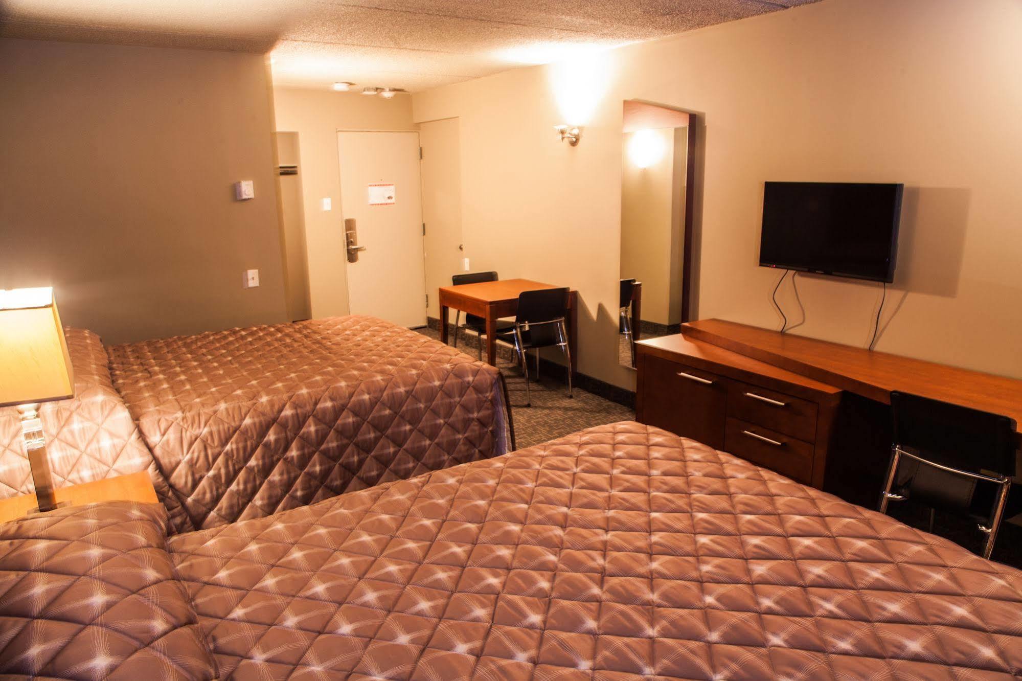 Motel Labarre Longueuil Bagian luar foto