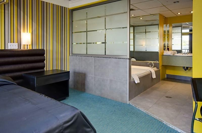 Motel Labarre Longueuil Bagian luar foto